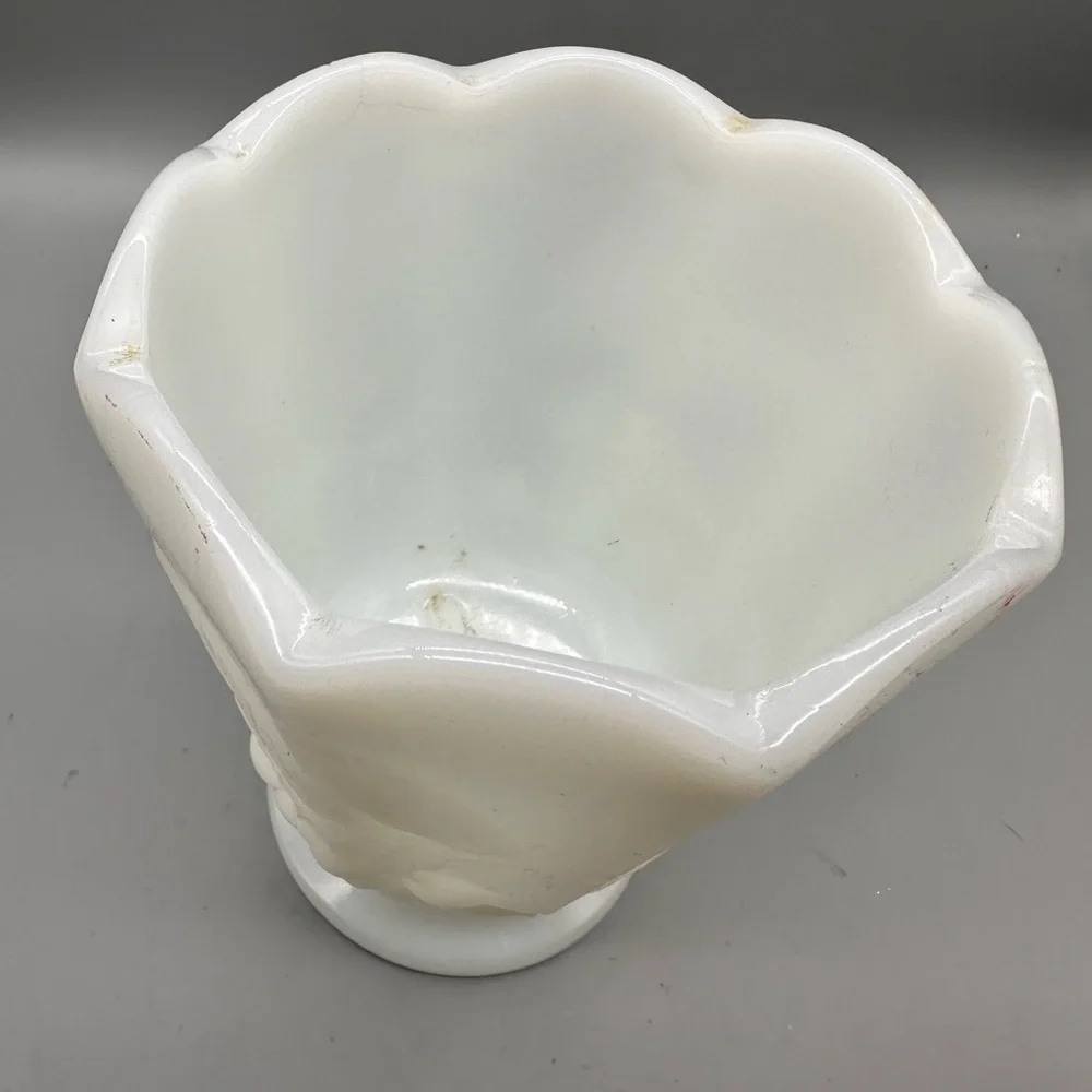 Napco Vintage 1960 milk glass fruit planter vase